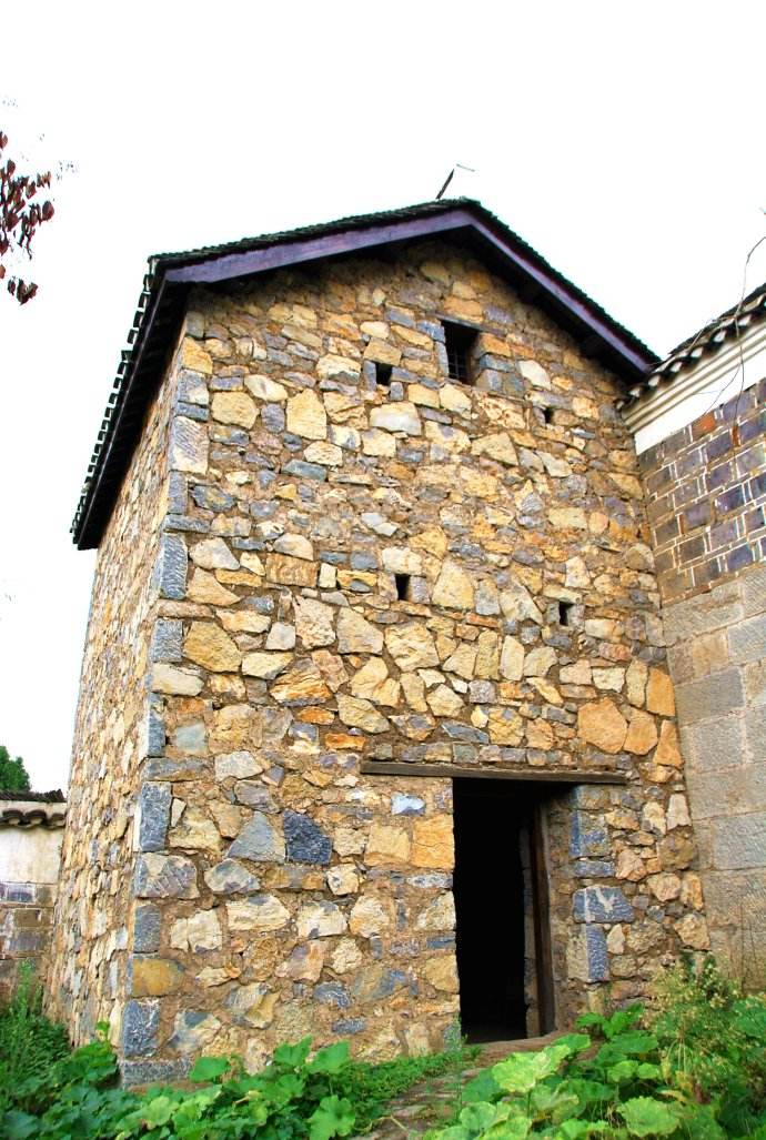  p data-id="t6zykajmpi4o">大屯土司庄园,位于贵州省 a target="