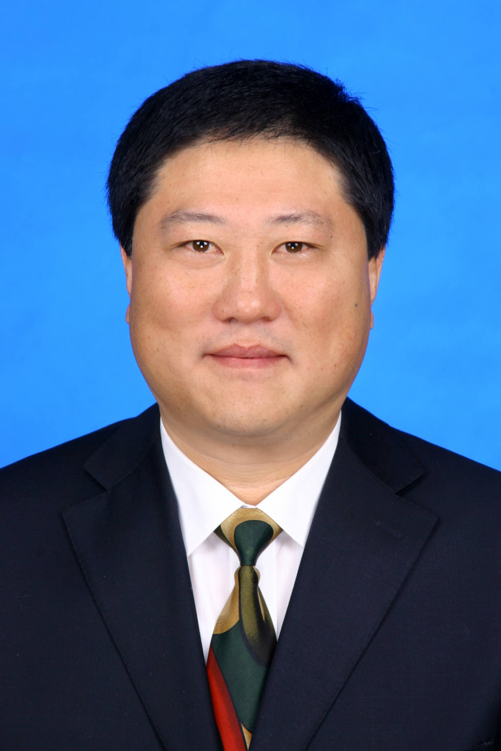  /p> p>现任内蒙古自治区赤峰市松山区委书记. /p>