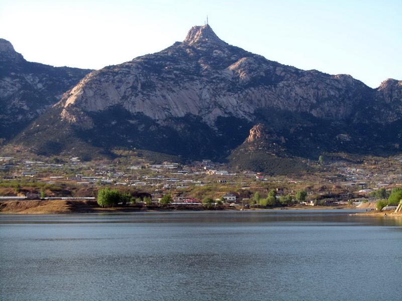  p>碣石山风景区位于河北省秦皇岛市 a target="_blank" href="/item