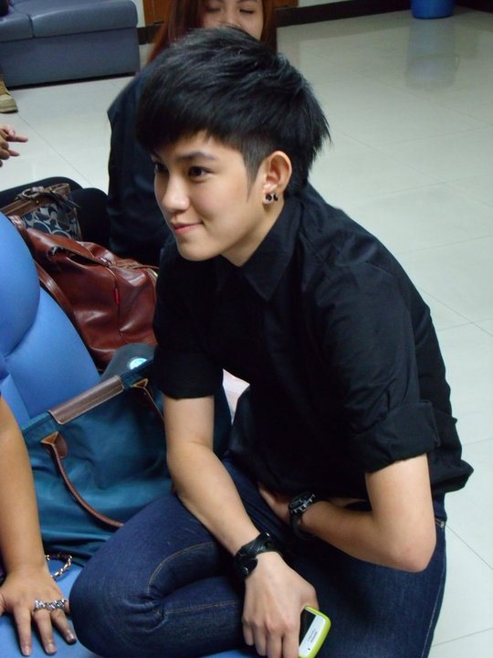  p>李缇娜(tina),1991年2月12日出生于泰国清迈,毕业于 a target="