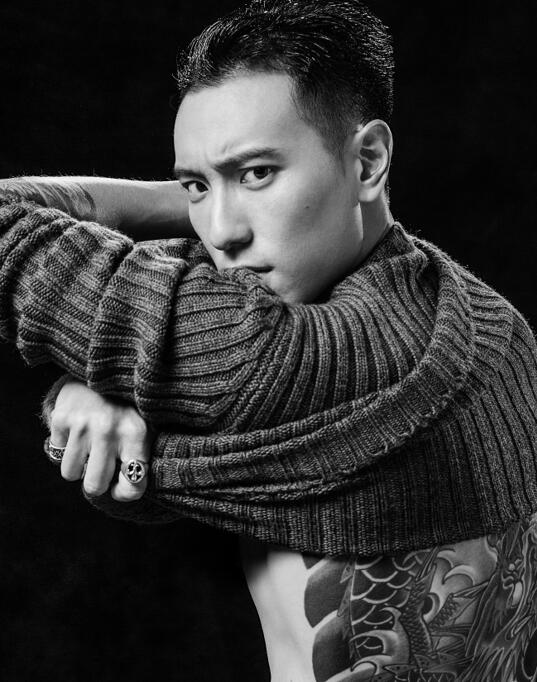  p>张曦,中国时尚摄影师,广告,mv导演, a target="_blank" href="