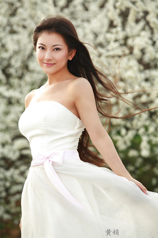  p>黄娟,1990年5月19日出生于贵州贵阳,中国内地女演员.