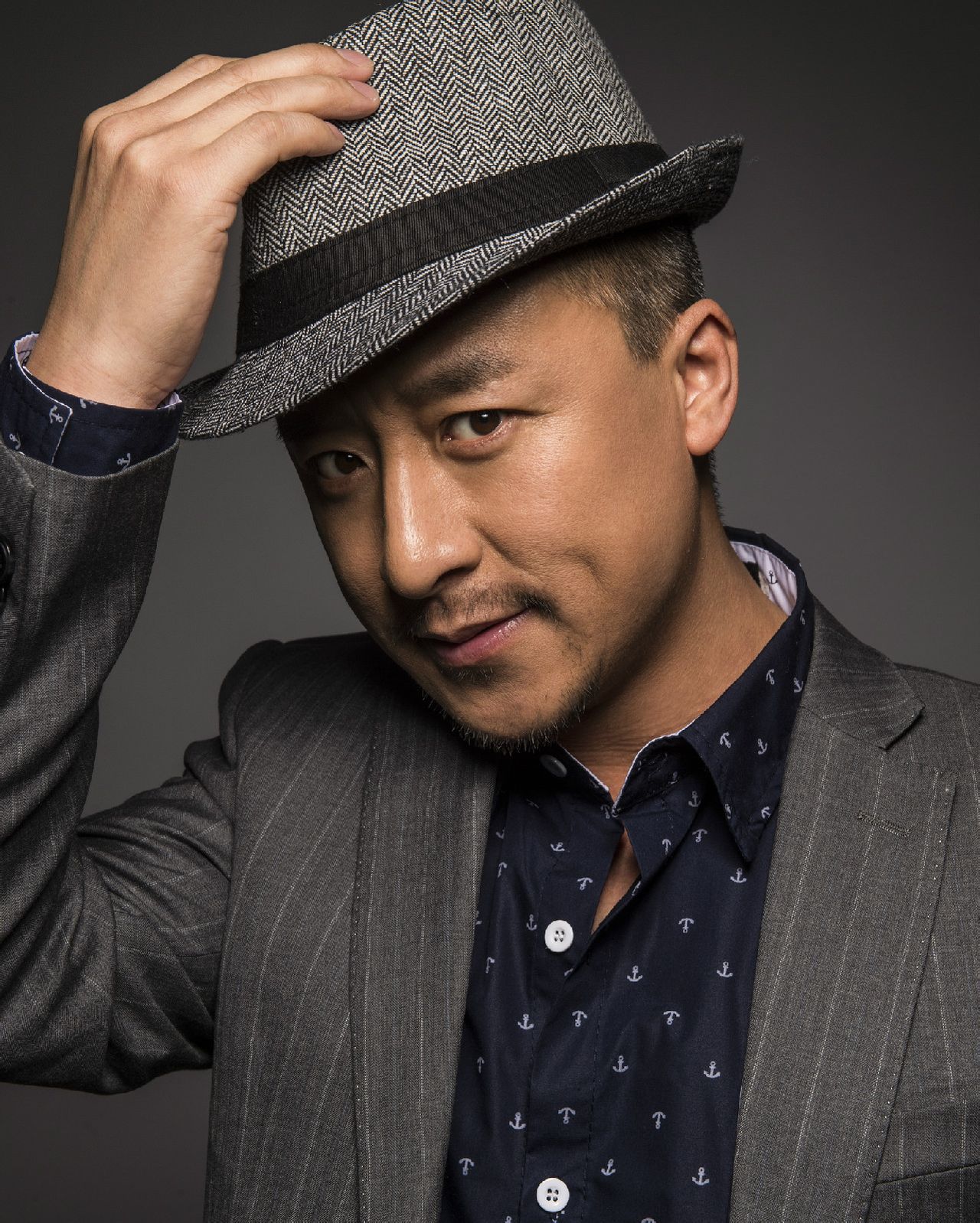 又名王征宇,1975年7月31日出生于黑龙江省齐齐哈尔市,中国内地男演员