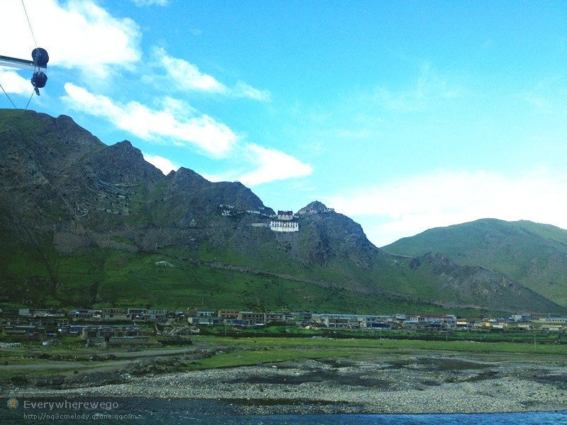 隶属西藏自治区那曲市 a target="_blank" href="/item/嘉黎县