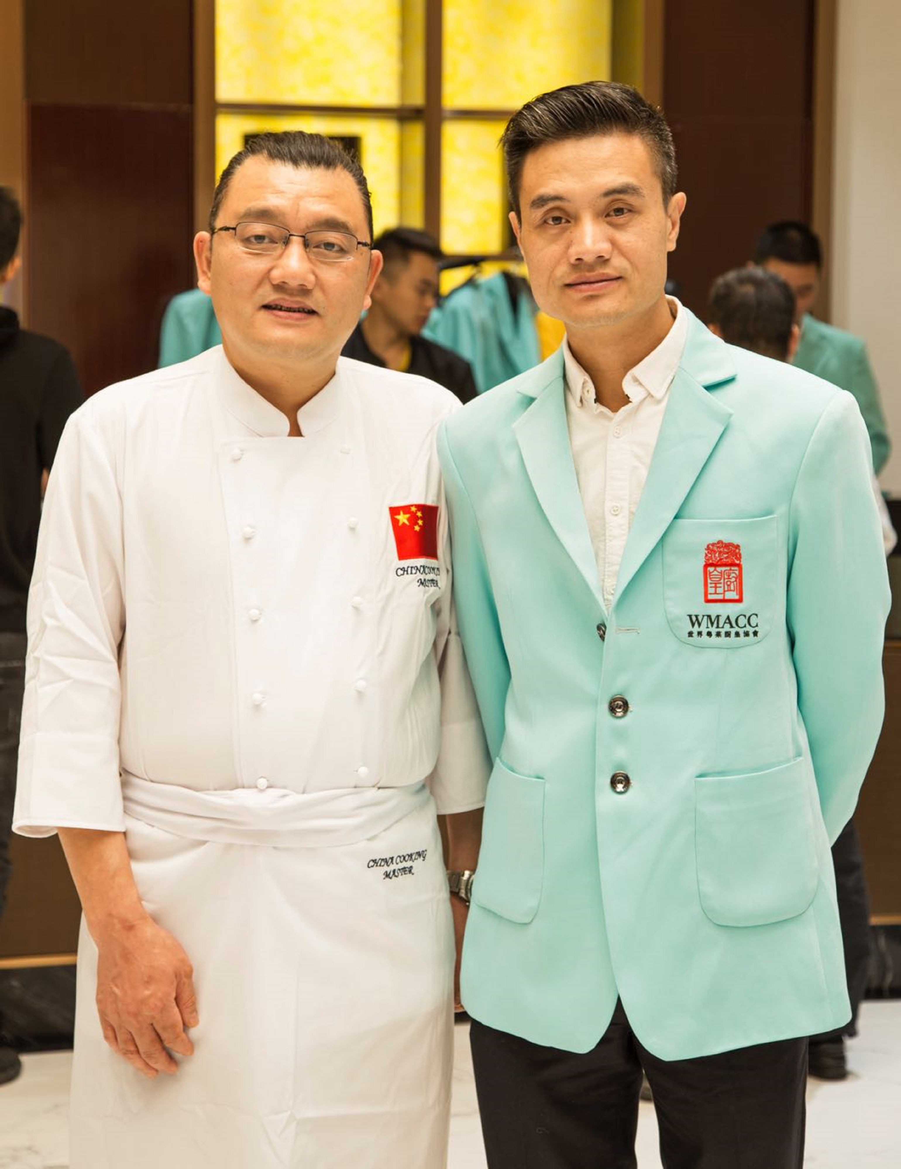  p>张金华,男,汉族,1976年7月出生,广西平南县人,现任贵州雅天大酒店