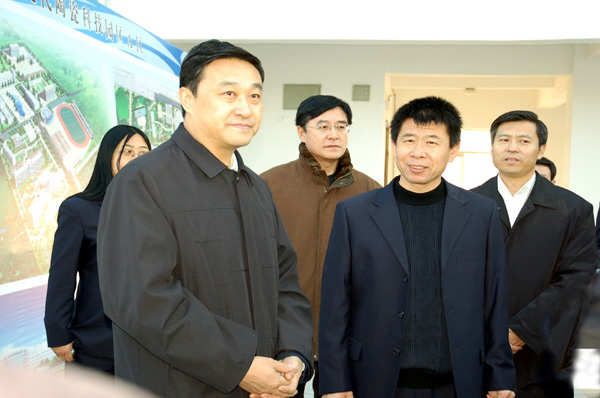 p data-id="gnbqcwrndg">法库高中始建于1923年,"文革"期间停办,于