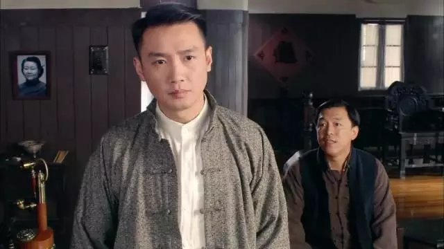 巩峥：天佑、庸芮已成往事，这部新剧里我是不会笑的情种_百科TA说