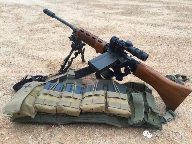 被誉为二战最前卫武器之一，替代机枪的伞兵步枪_百科TA说