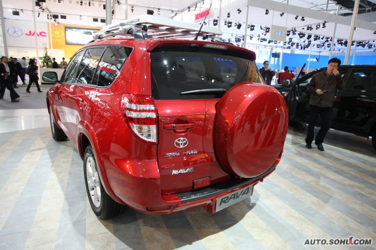 丰田 /a>公司的微型多功能 a target="_blank" href="/item/越野车