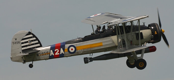 有上下并列配置的两副 a target="_blank" href="/item/机翼/4330596"