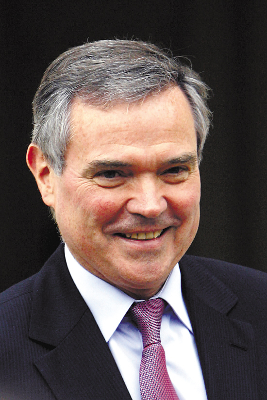  p>贝尔纳·阿克耶(bernard accoyer),法国政治人物,生于1945年, a