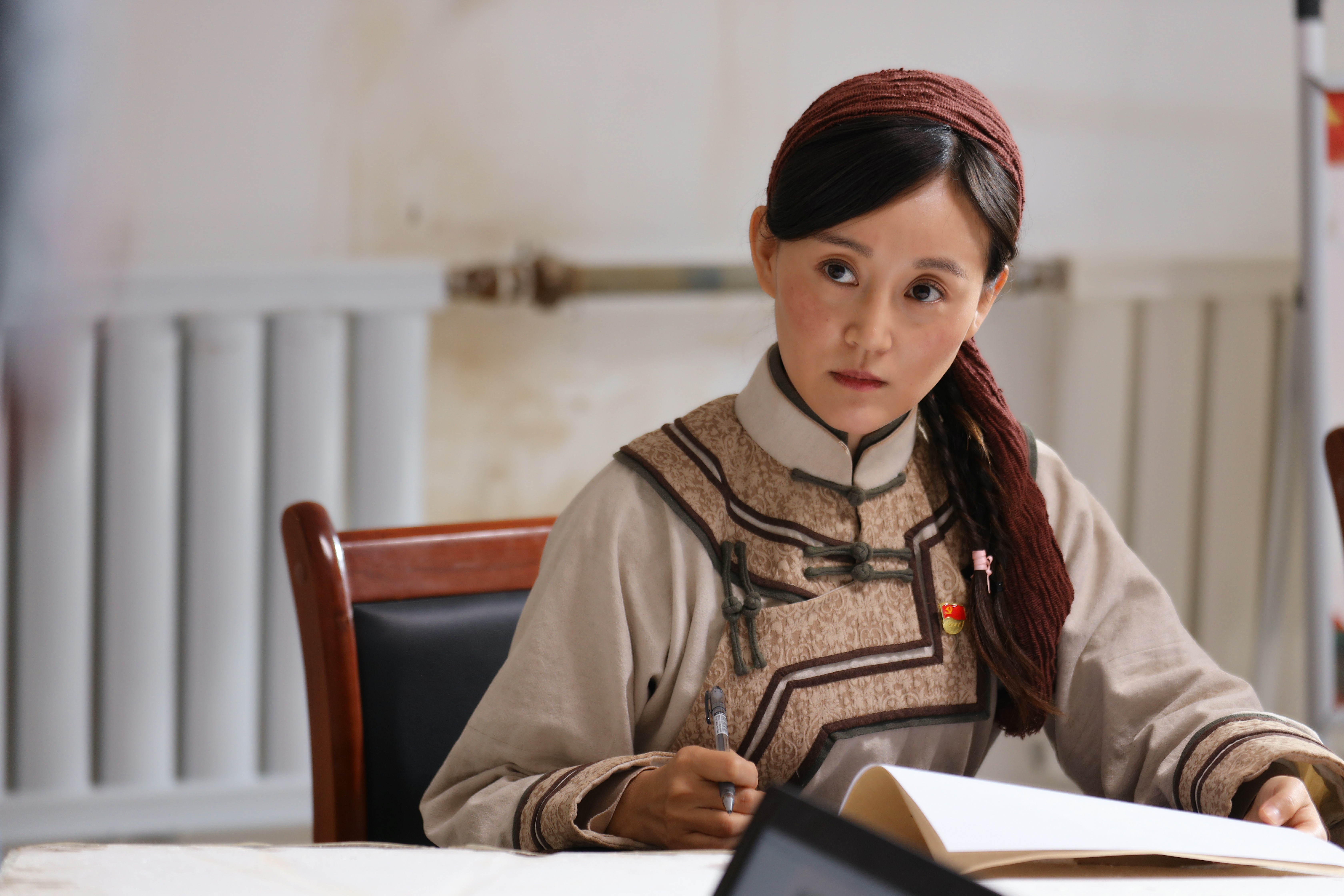  p>闫子墨(原名:闫婕),出生于陕西省,毕业于 a target="_blank" href=