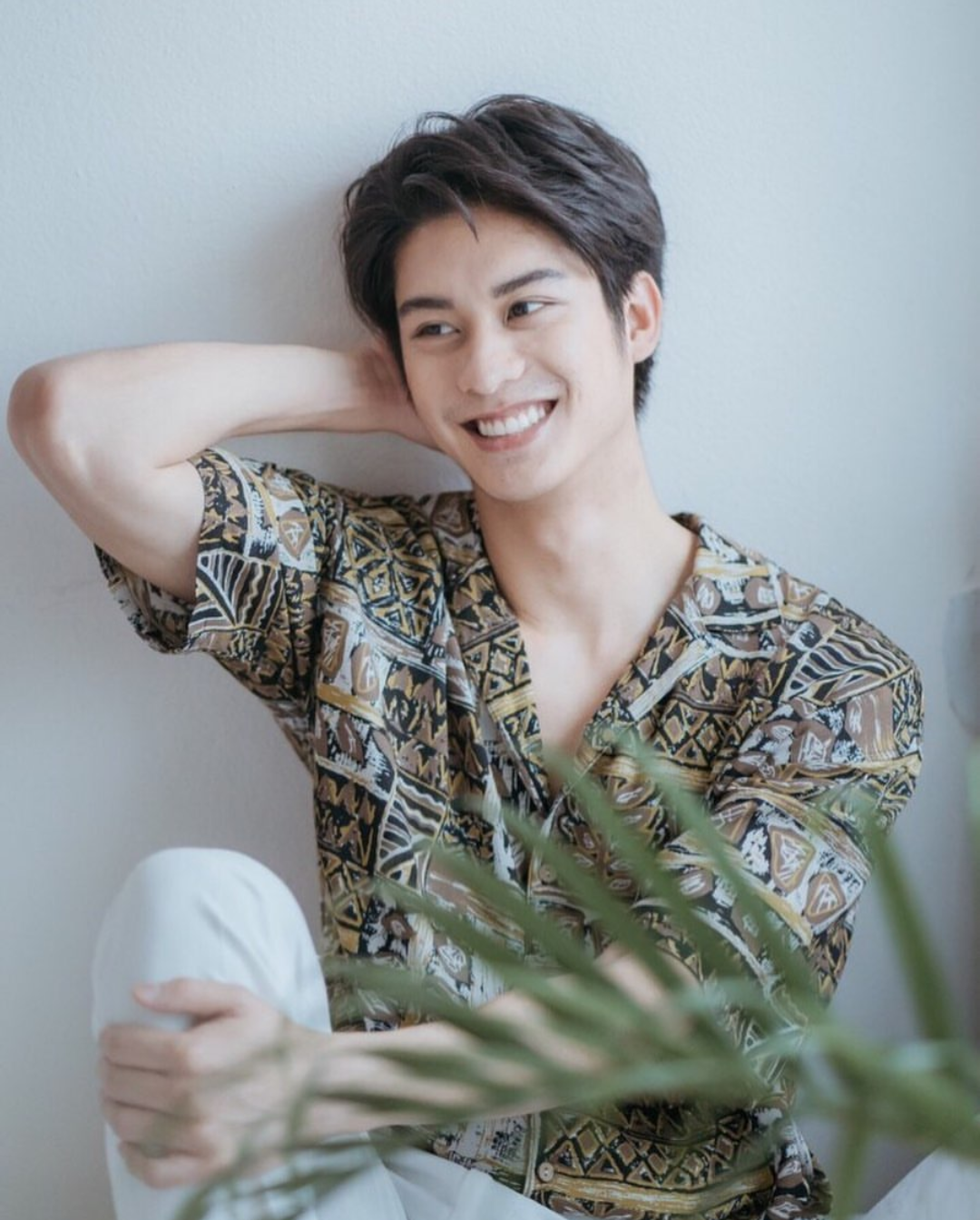  p>哇提勒维·拍桑固翁(august),1996年8月31日出生于泰国曼谷,泰国男