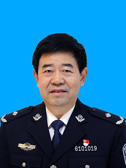  /p> p data-id="shojdo4zezxp">现任陕西省监狱管理局党委委员,副