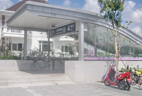 龙溪路站