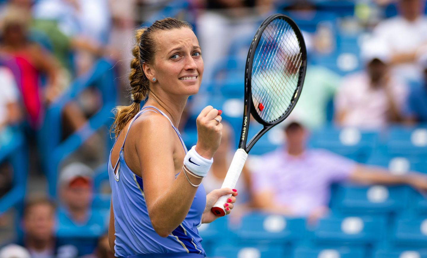  p>佩特拉·科维托娃(petra kvitova),1990年3月8日出生于捷克比洛