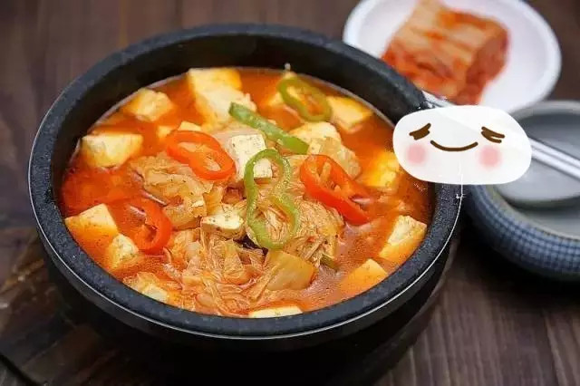 韩国辣白菜豆腐汤