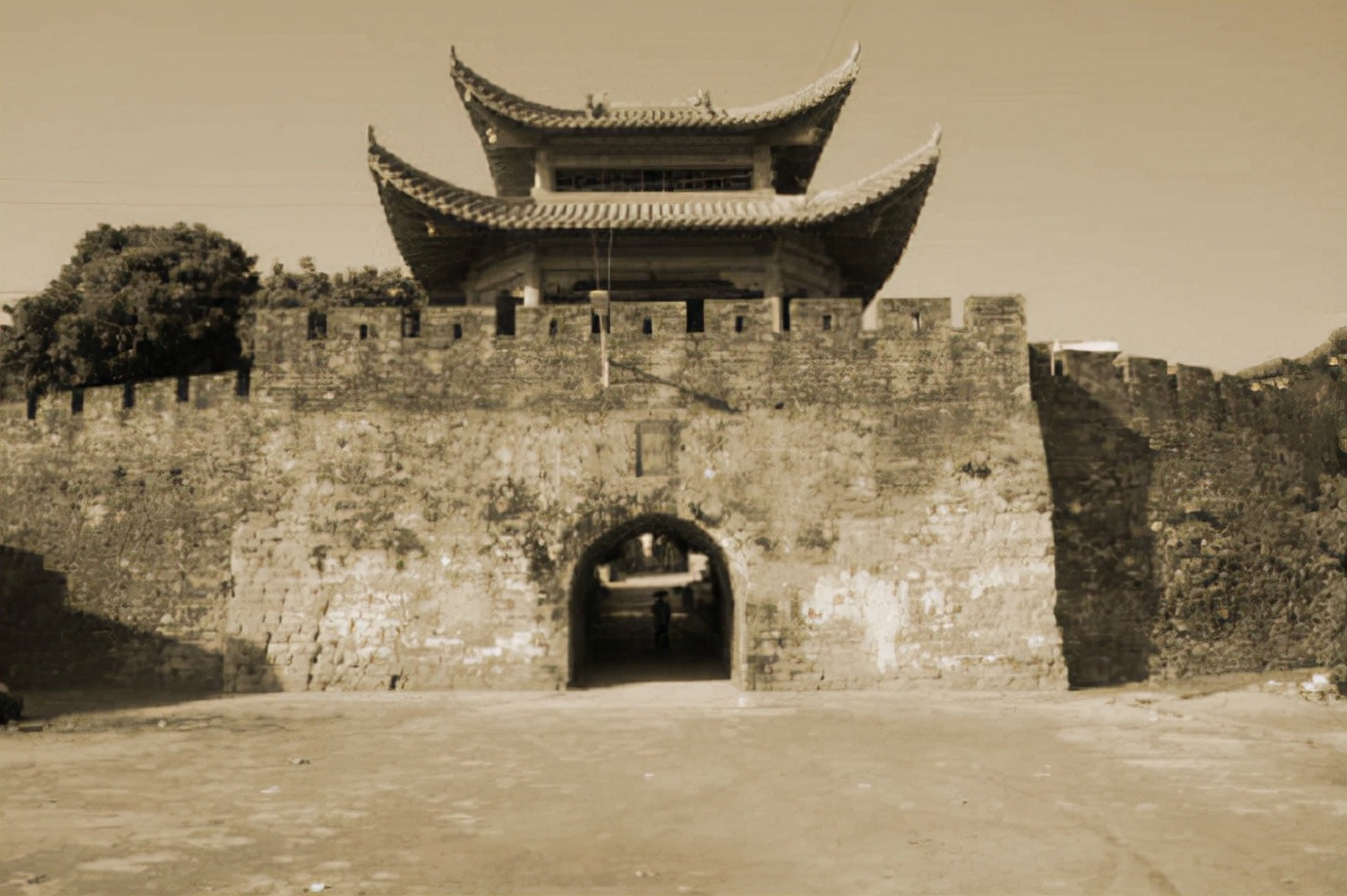 清朝两广总督是多大的官，管辖哪些地盘，走出了哪些名人？_百科TA说