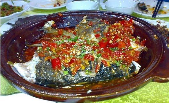泡椒鱼头煲