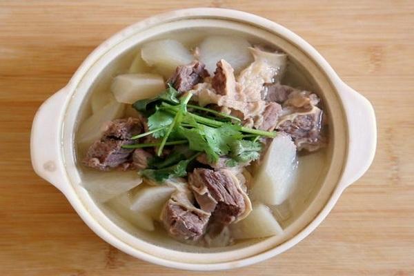  p>做法,详细解说家常做清炖白萝卜牛腩汤所需时间,调料,步骤,烹饪