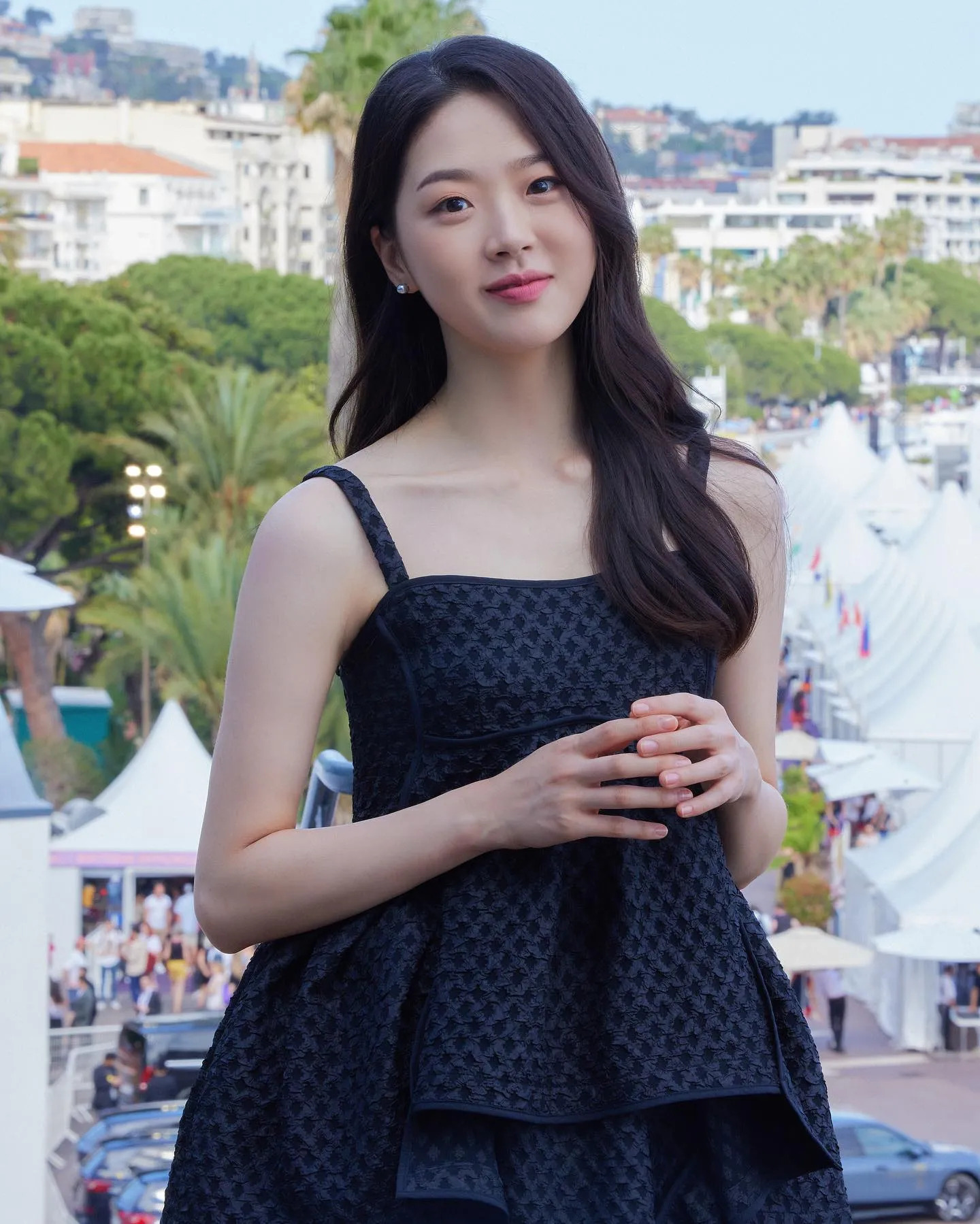  p data-id="gnbsgpnh1p">金施恩