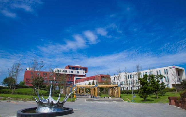  p>青岛电影学院,坐落于山东省 a target="_blank" href="/item/青岛