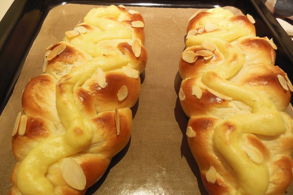 卡士达超软面包