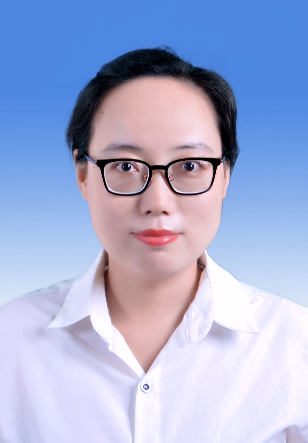  p data-id="sinuptwhfpoi">申娜,女,河北沙河人,汉族,1984年3月出生