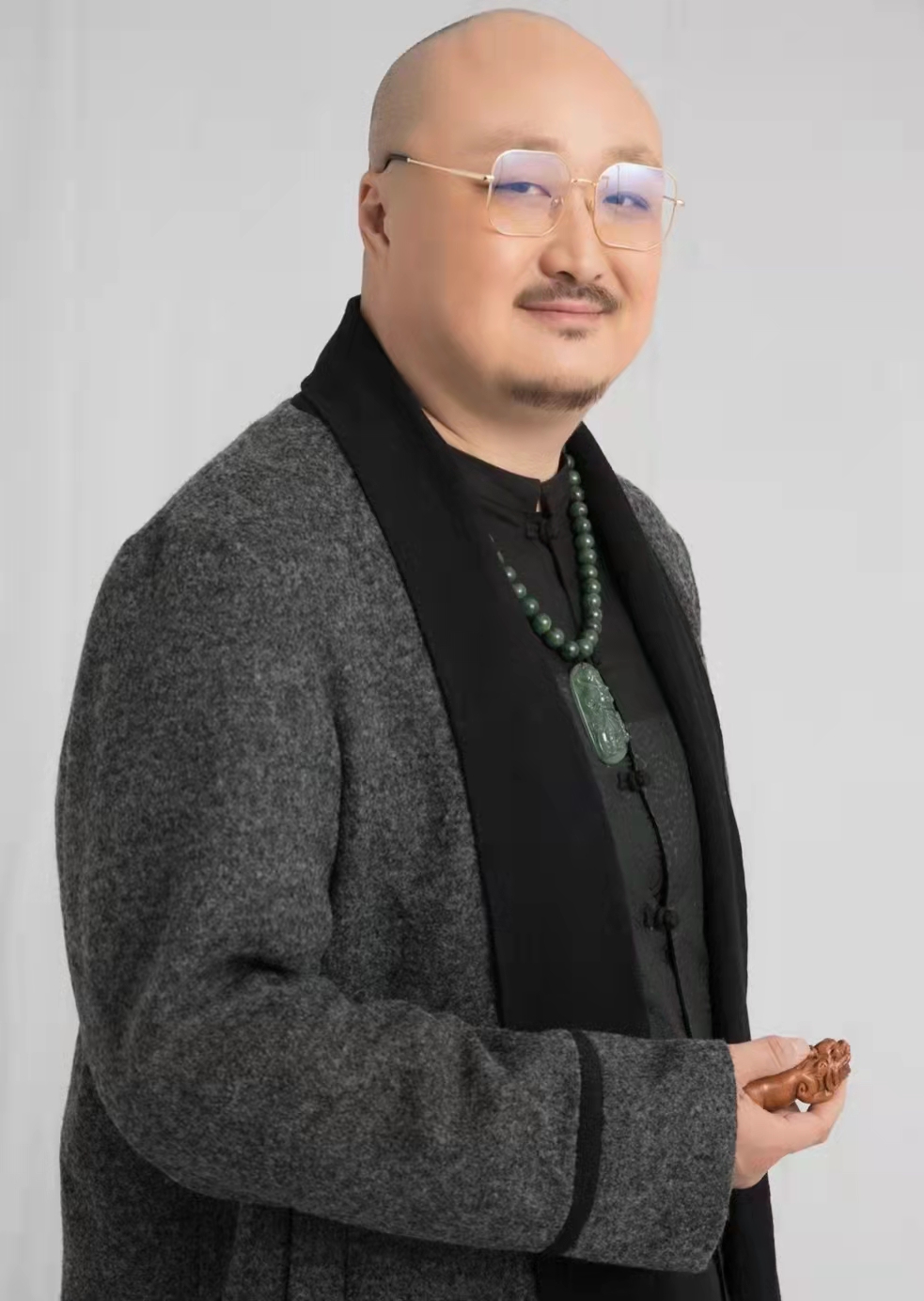  p>张海峰,中国内地男演员.