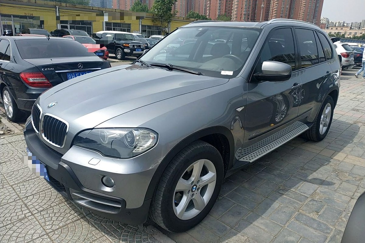 宝马x5xdrive30i豪华型 2010款
