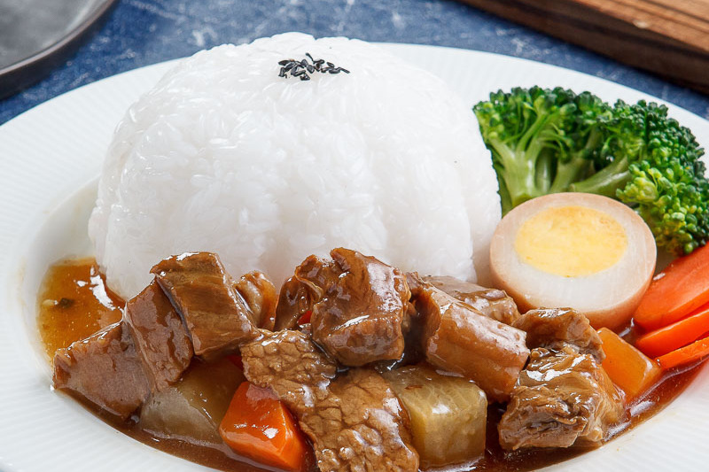 红烧牛肉盖饭