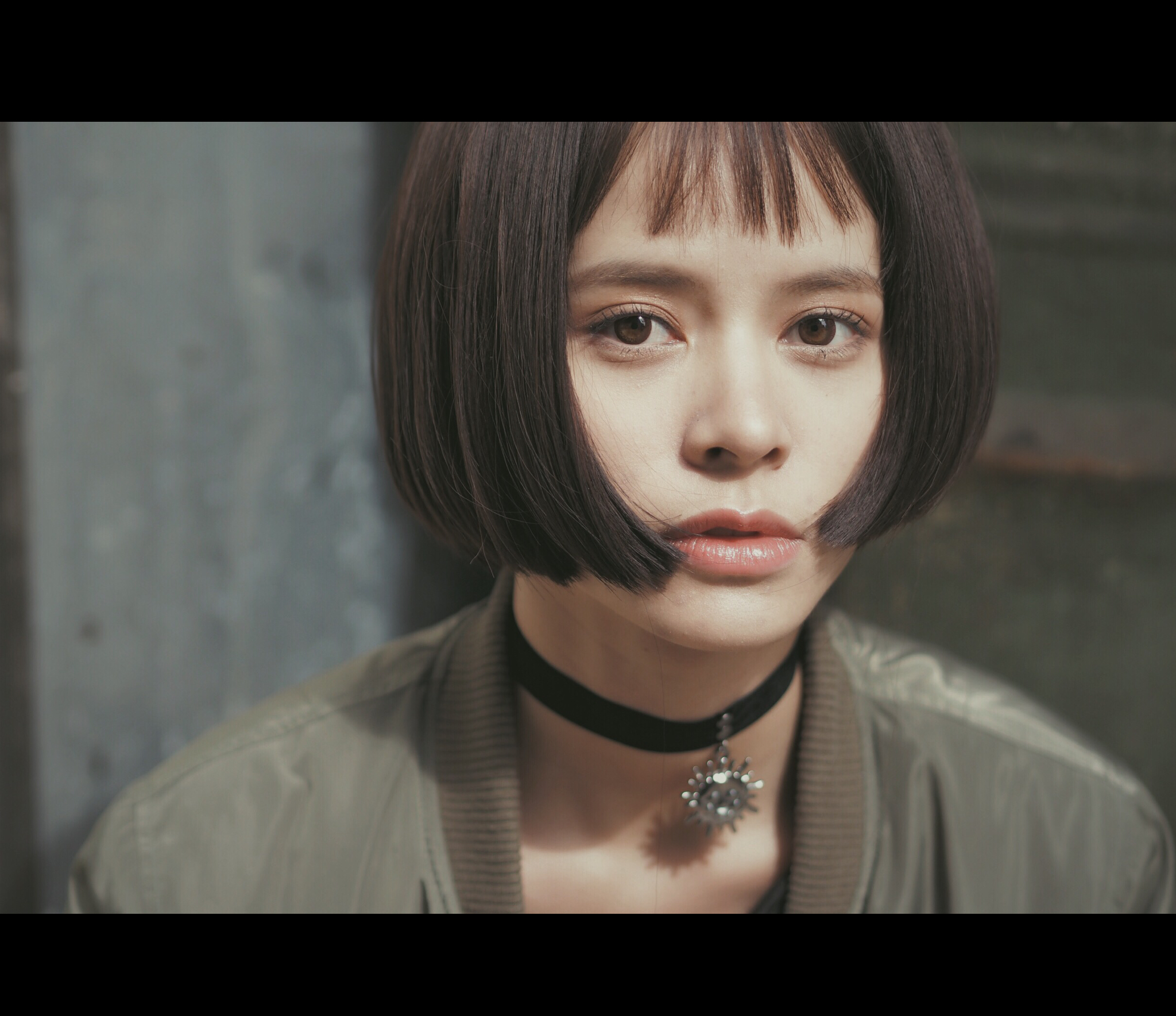  p>圣微,女,1996年9月20日出生于上海 sup data
