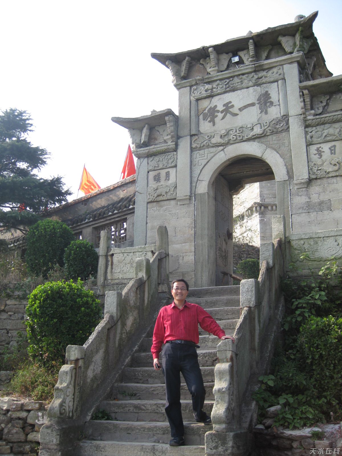 r1kjorx">木兰山位于武汉市黄陂区北部,距武汉主城区50公里,海拔582