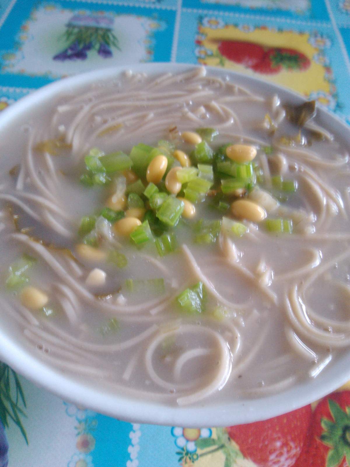 ="386300">面条 /a>(也叫酸面条,其原因是发酵后的浆酸味十足),河南 a