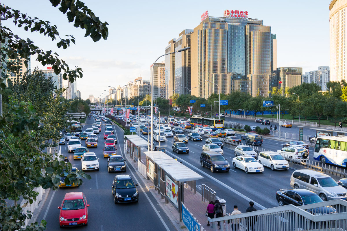  p data-id="gnyuqkwruw">朝阳门桥位于北京市朝阳门内大街,朝阳门外