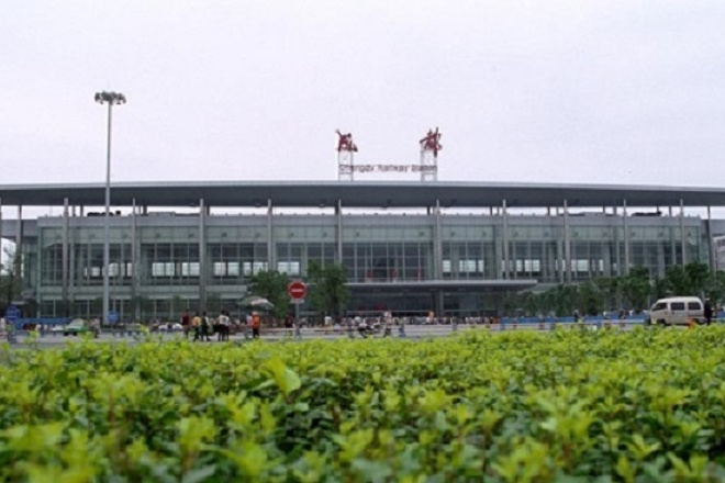 railway station),成都市民又称其为火车北站,位于中国 a target="