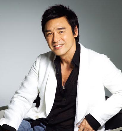  p>钟镇涛(kenny bee),1953年2月23日出生于香港,中国香港男歌手,音乐