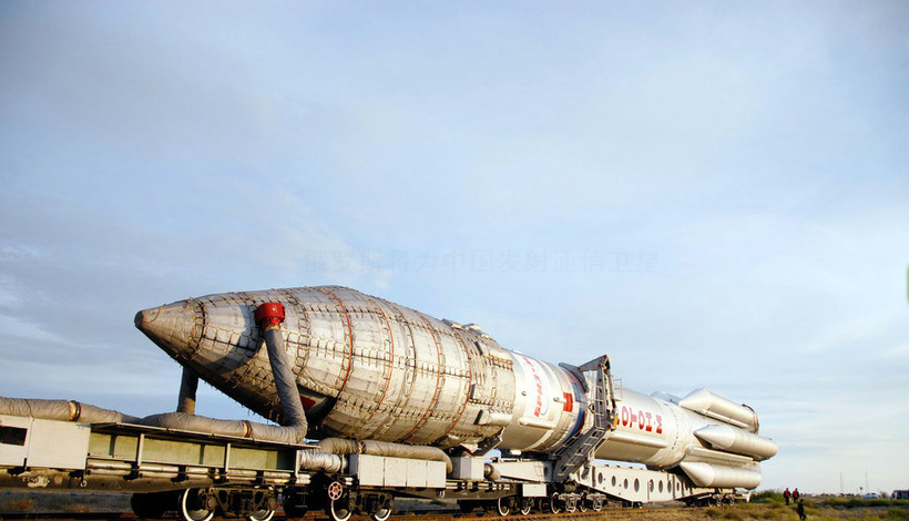 5度轨道上的"亚洲2号"通信卫星,为亚太地区的用户提供高