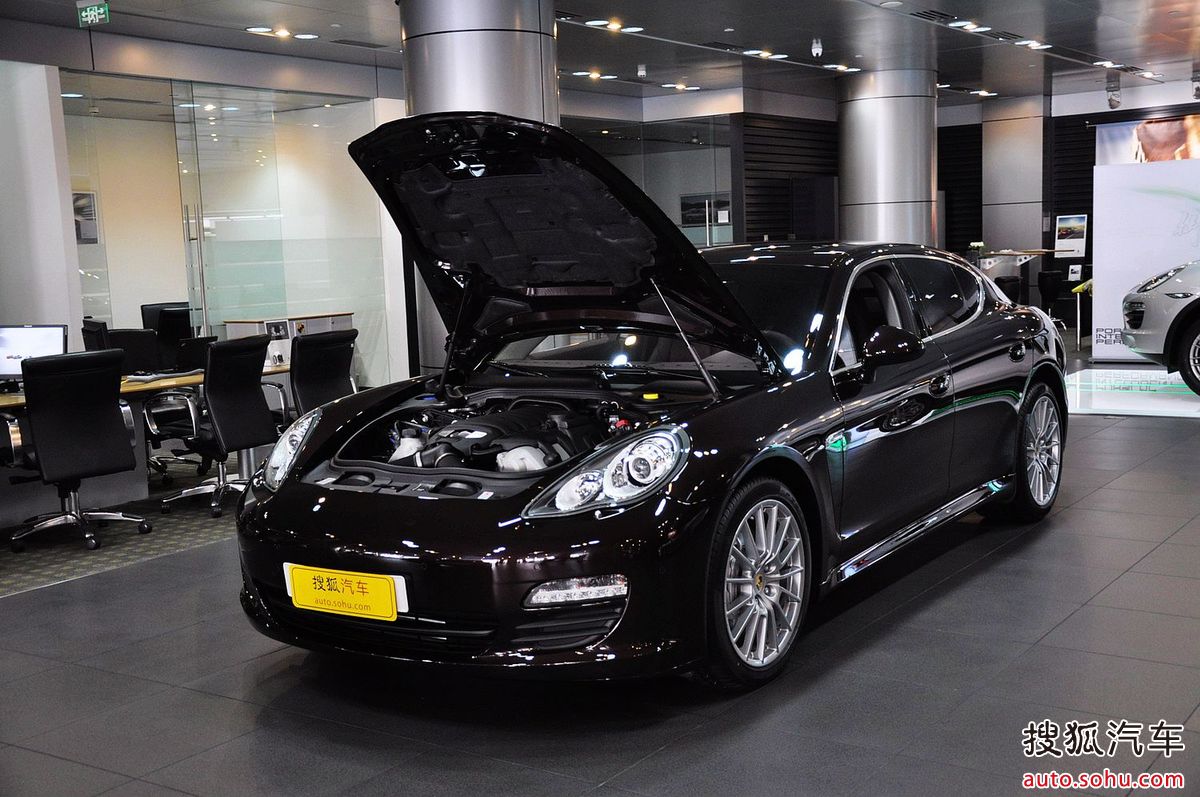 保时捷 panamera