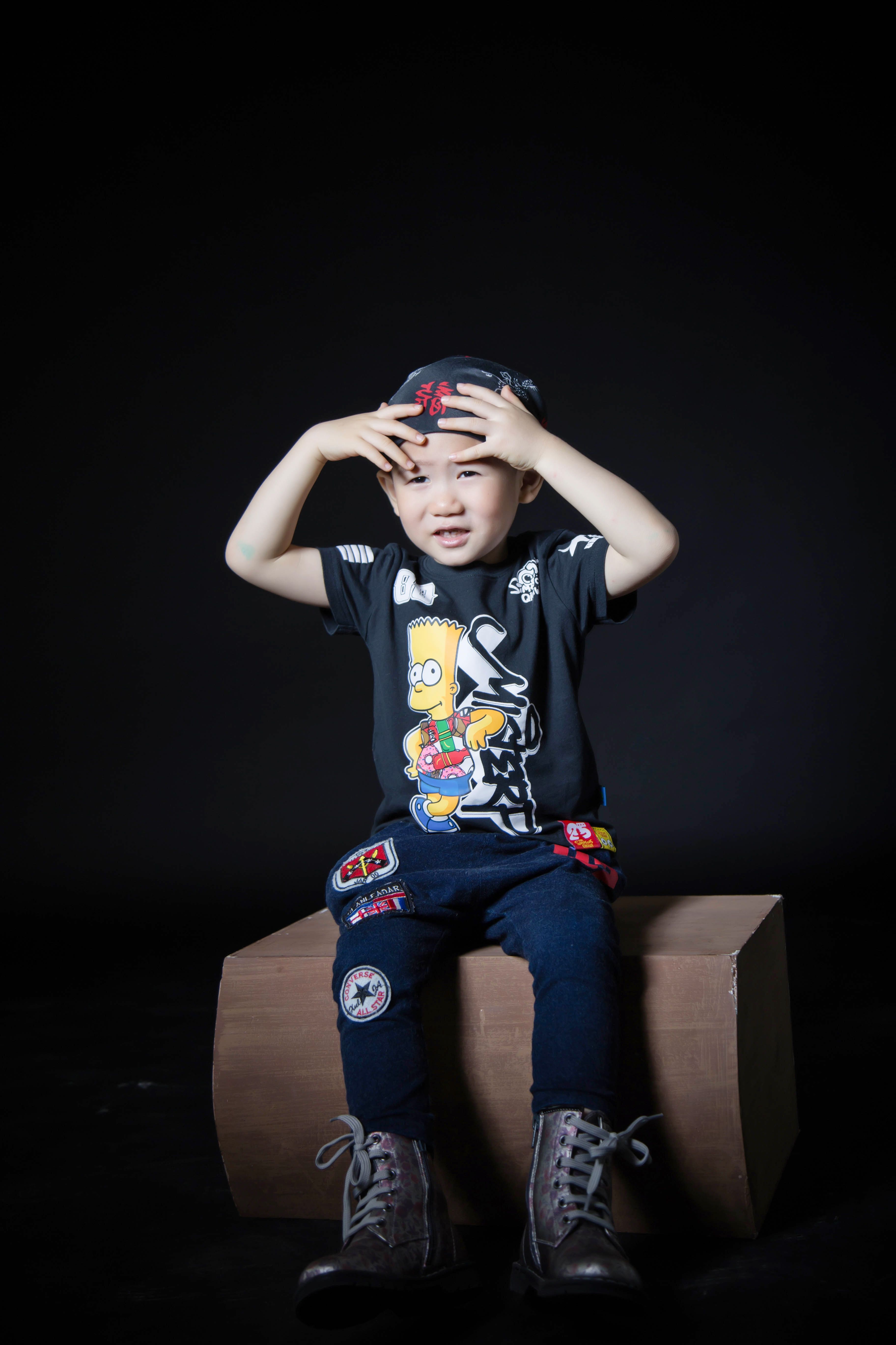  p>邓力玮,小名四爷,2012年5月6日出生于香港,中国内地童星.