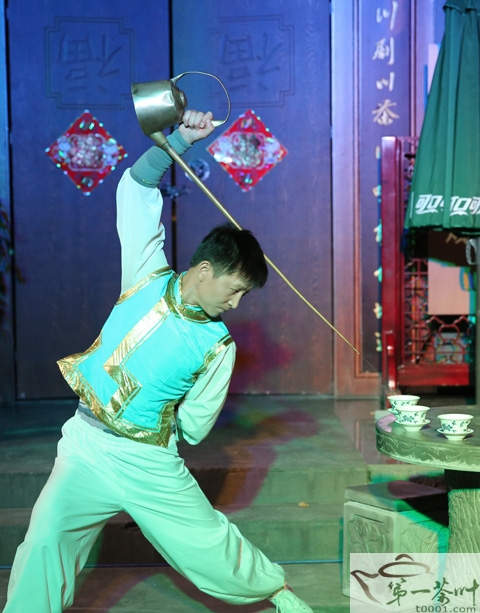 长嘴壶功夫茶艺