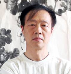  p data-id="gnaw104v5d">苏扬为中国著名画家,享誉国内外的"苏葡萄"