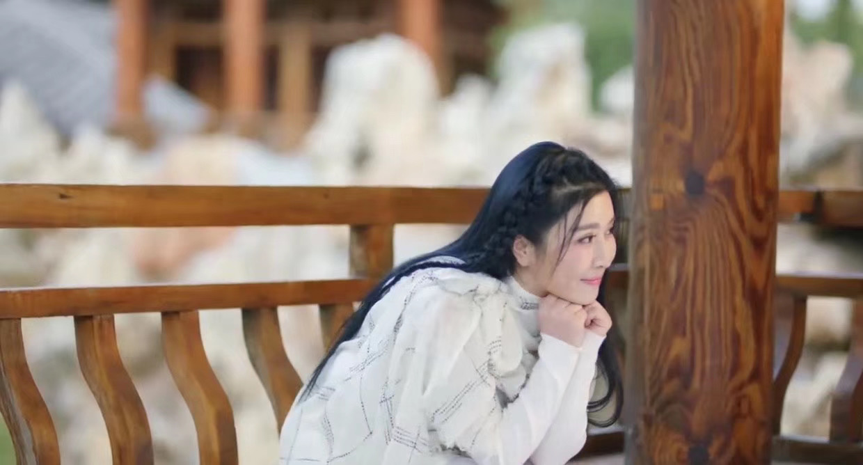  p data-id="gnbq3bkb2w">陈蓓蓓,出生于江苏南