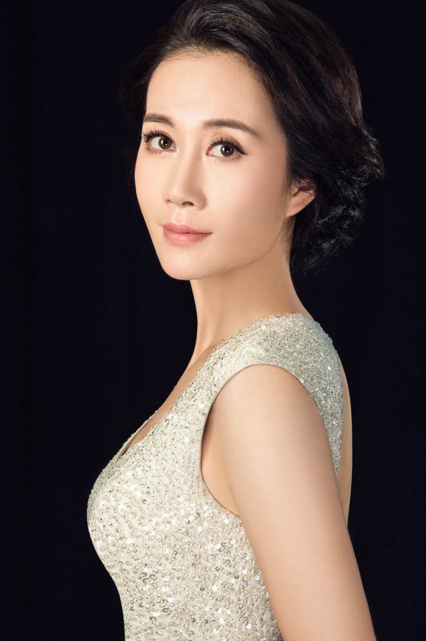 data-ctrid="2vbcydjiynh">1 /sup>出生于贵州贵阳,中国内地女演员