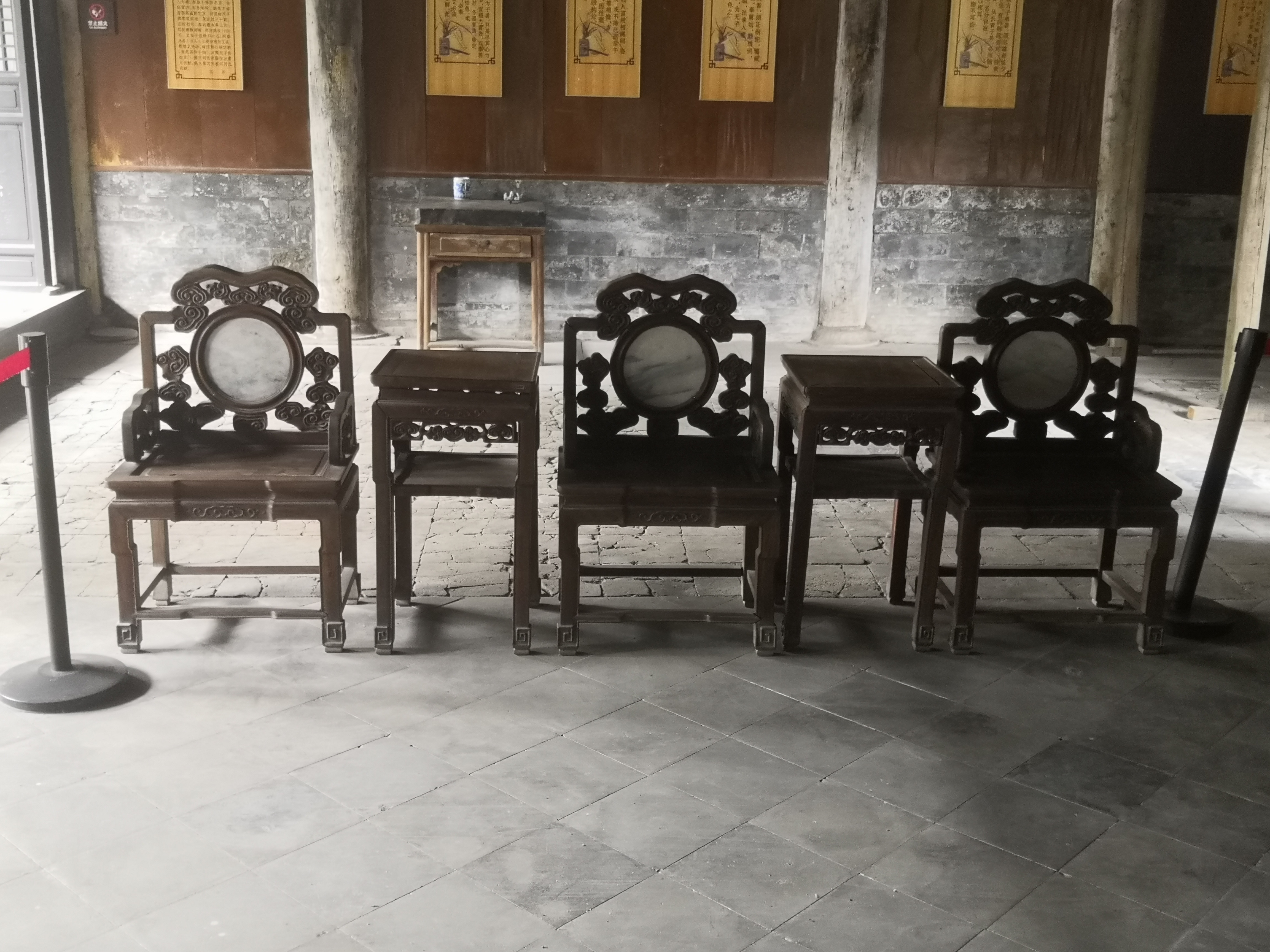  p>何氏宗祠是一处建于明代的家族祠堂建筑,属于何氏家族祭祀祖先和