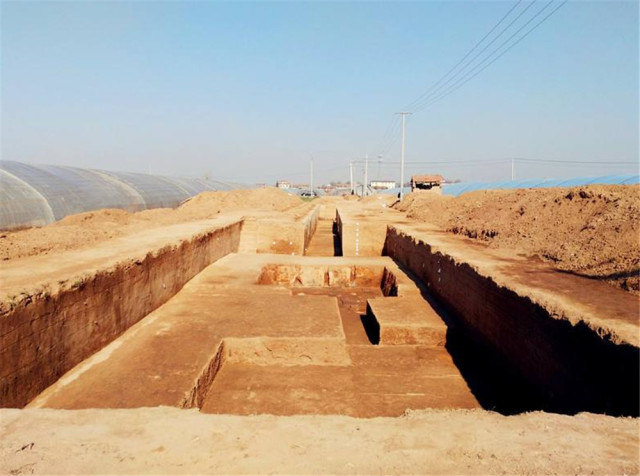  p>秦汉遗址,位于绥中县万家镇的止锚湾海滨,西距山海关15公里.