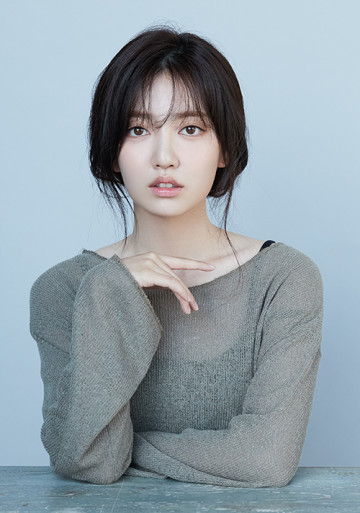  p>金智仁(         ),1996年9月17日出生,韩国 演员.