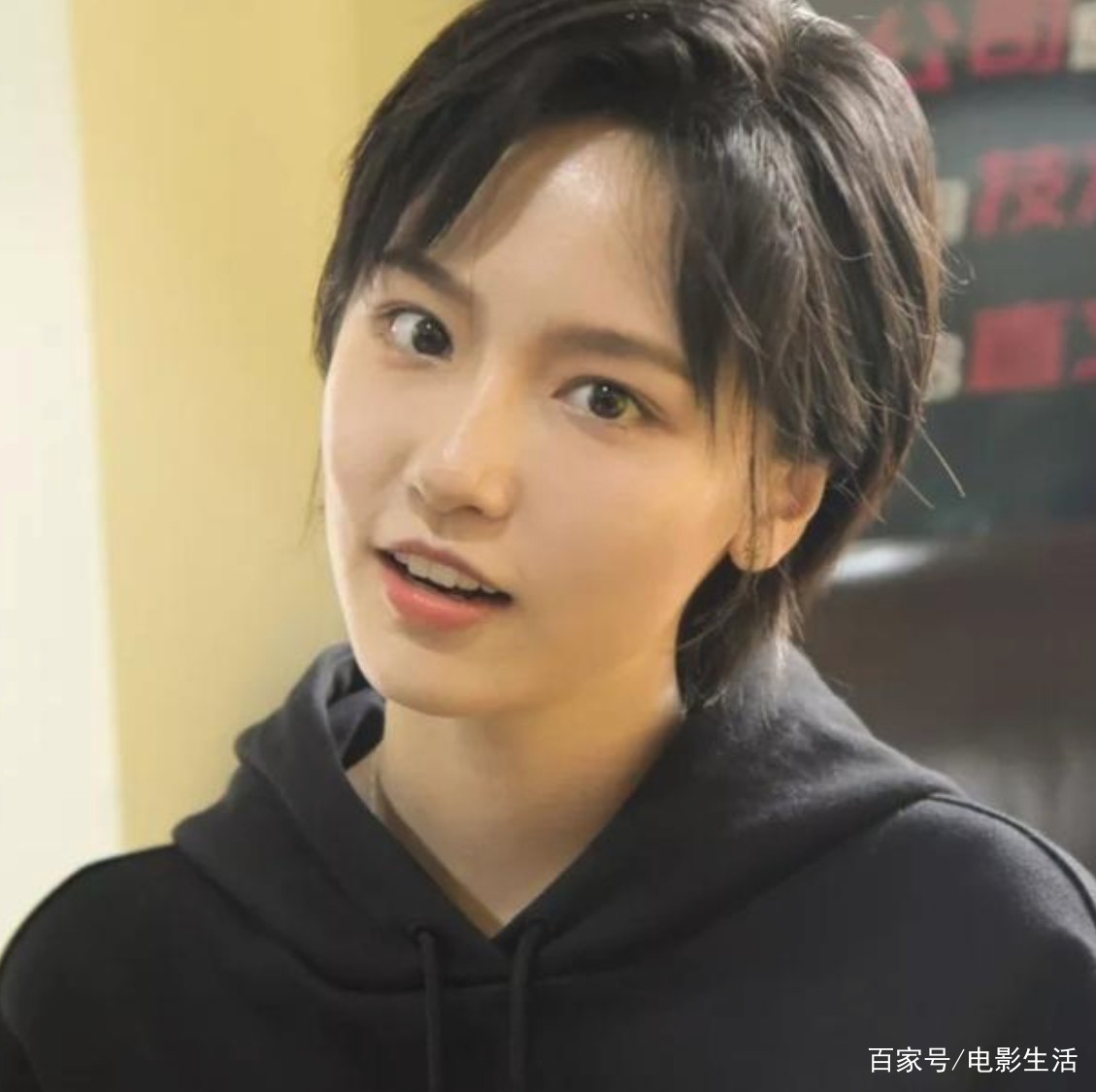 爱情公寓5》口碑回暖、热度不减，最圈粉角色不是张伟，而是她_百科TA说