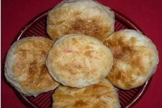  p>水冶酥烧饼是一种传统面食小吃,流行于河南省安阳县水冶镇.