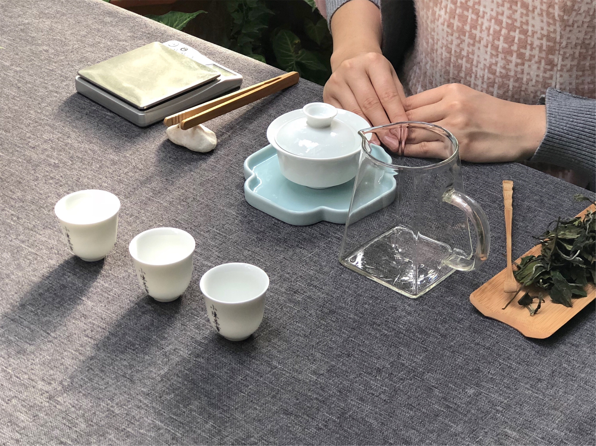 3分钟教你布置茶桌，瞬间提升茶桌格调，喝茶体验翻倍！_百科TA说